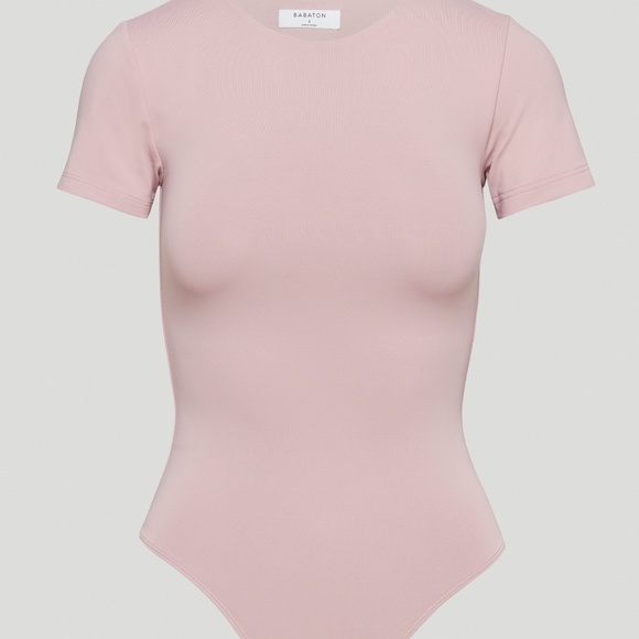 Babaton Tops - BNWOT⎜Aritzia Babaton⎜CONTOUR CREW SHORTSLEEVE BODYSUIT⎜POETIC PINK